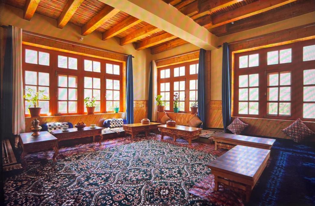 Guru View Home Stay Padam エクステリア 写真